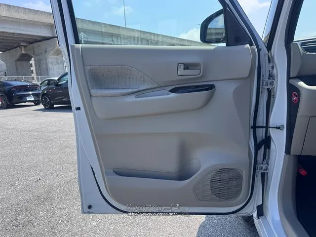 レンタアップ車徹底売り尽くしセール!ナビ・ETC・バックカメラ付で装備充実。愛車の買取査定、委託販売なども行ってます〜♪中古車買うなら西崎総合運動公園向かいのネクサスレンタカーへ。 日産 ルークス