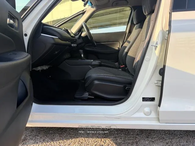 レンタアップ車徹底売り尽くしセール!ナビ・ETC・バックカメラ付で装備充実。愛車の買取査定、委託販売なども行ってます〜♪中古車買うなら西崎総合運動公園向かいのネクサスレンタカーへ。 ホンダ フィット