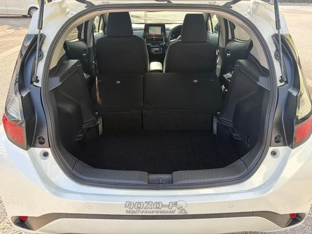 レンタアップ車徹底売り尽くしセール!ナビ・ETC・バックカメラ付で装備充実。愛車の買取査定、委託販売なども行ってます〜♪中古車買うなら西崎総合運動公園向かいのネクサスレンタカーへ。 トヨタ アクア