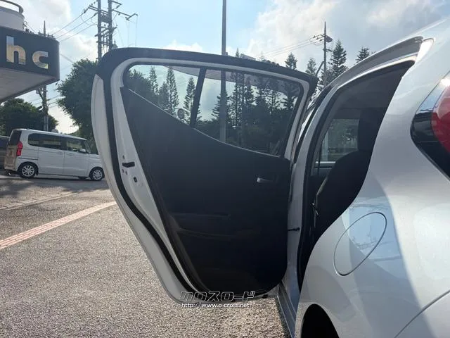 レンタアップ車徹底売り尽くしセール!ナビ・ETC・バックカメラ付で装備充実。愛車の買取査定、委託販売なども行ってます〜♪中古車買うなら西崎総合運動公園向かいのネクサスレンタカーへ。 トヨタ アクア