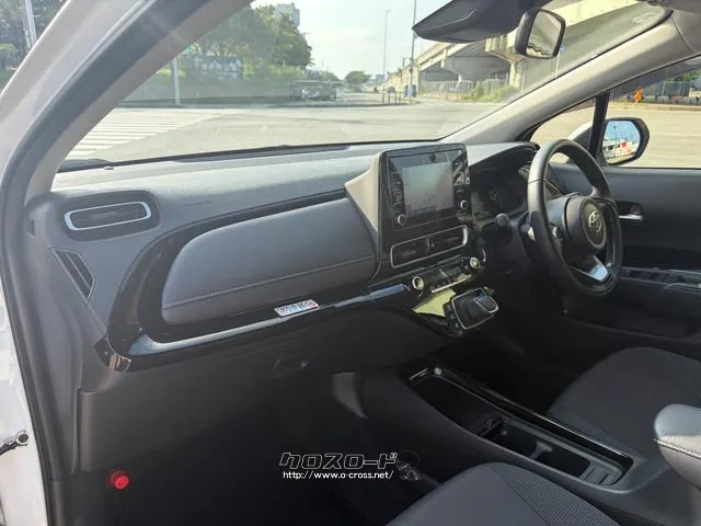 レンタアップ車徹底売り尽くしセール!ナビ・ETC・バックカメラ付で装備充実。愛車の買取査定、委託販売なども行ってます〜♪中古車買うなら西崎総合運動公園向かいのネクサスレンタカーへ。 トヨタ アクア