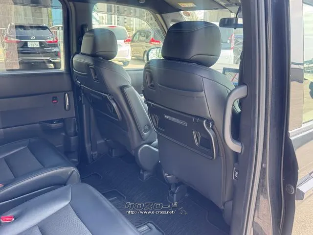 レンタアップ車徹底売り尽くしセール!ナビ・ETC・バックカメラ付で装備充実。愛車の買取査定、委託販売なども行ってます〜♪中古車買うなら西崎総合運動公園向かいのネクサスレンタカーへ。 ホンダ ステップワゴン