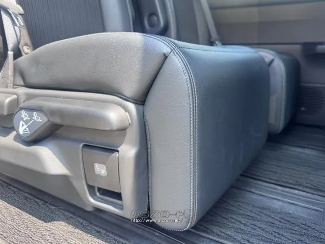 レンタアップ車徹底売り尽くしセール!ナビ・ETC・バックカメラ付で装備充実。愛車の買取査定、委託販売なども行ってます〜♪中古車買うなら西崎総合運動公園向かいのネクサスレンタカーへ。 ホンダ ステップワゴン