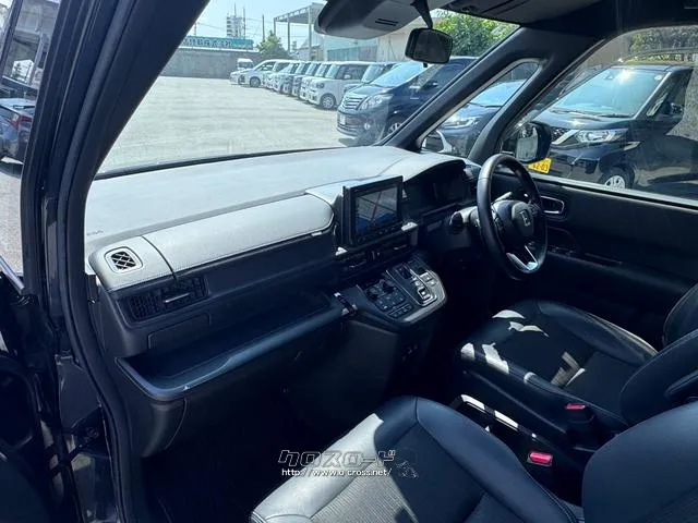 レンタアップ車徹底売り尽くしセール!ナビ・ETC・バックカメラ付で装備充実。愛車の買取査定、委託販売なども行ってます〜♪中古車買うなら西崎総合運動公園向かいのネクサスレンタカーへ。 ホンダ ステップワゴン