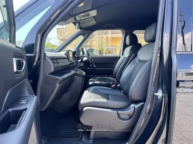 レンタアップ車徹底売り尽くしセール!ナビ・ETC・バックカメラ付で装備充実。愛車の買取査定、委託販売なども行ってます〜♪中古車買うなら西崎総合運動公園向かいのネクサスレンタカーへ。 ホンダ ステップワゴン