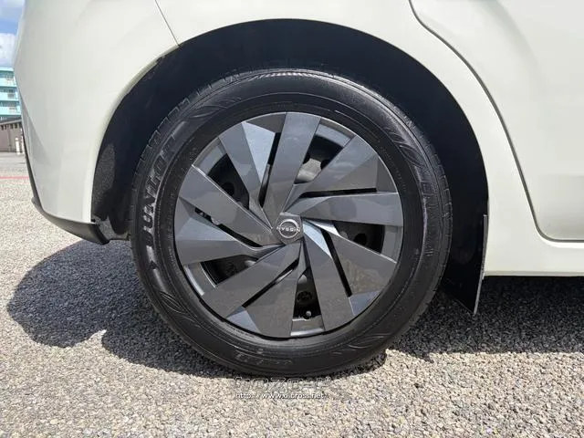 レンタアップ車徹底売り尽くしセール!ナビ・ETC・バックカメラ付で装備充実。愛車の買取査定、委託販売なども行ってます〜♪中古車買うなら西崎総合運動公園向かいのネクサスレンタカーへ。 日産 ノート