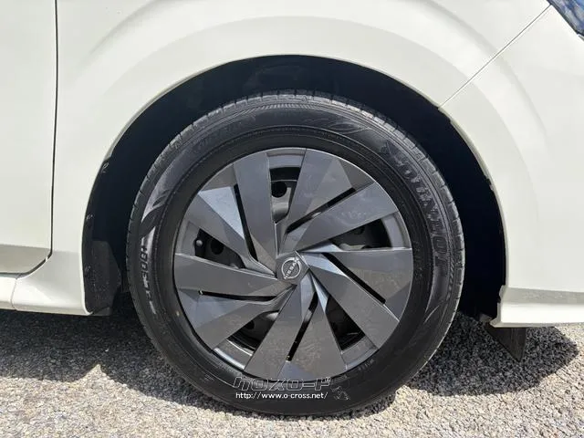 レンタアップ車徹底売り尽くしセール!ナビ・ETC・バックカメラ付で装備充実。愛車の買取査定、委託販売なども行ってます〜♪中古車買うなら西崎総合運動公園向かいのネクサスレンタカーへ。 日産 ノート