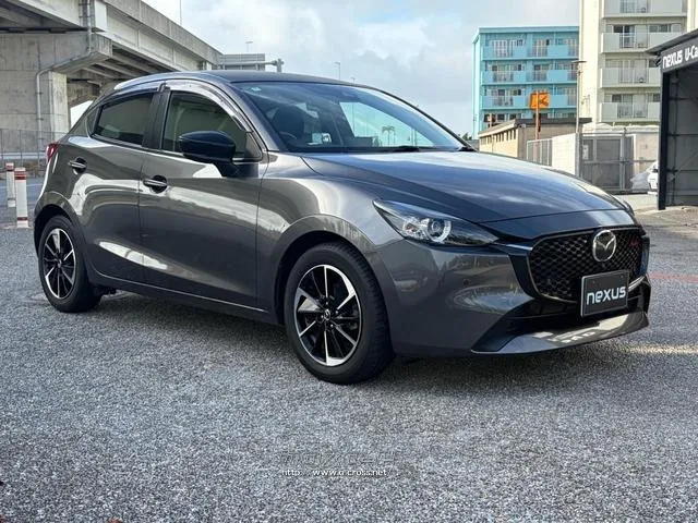 マツダ MAZDA2
