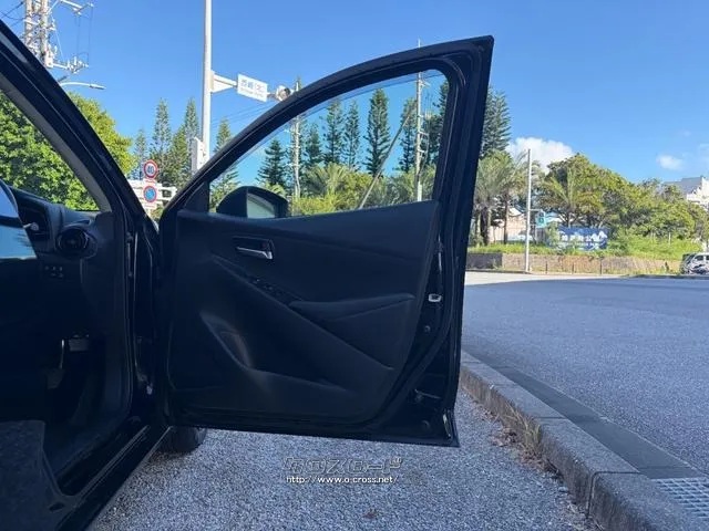 マツダ MAZDA2