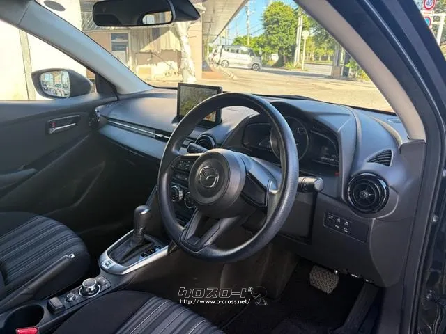 マツダ MAZDA2