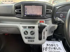 ダイハツ ミライース