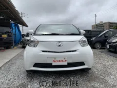 トヨタ iQ