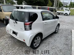 トヨタ iQ