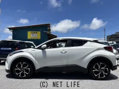 トヨタ C-HR
