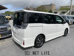 トヨタ ヴォクシー