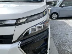 トヨタ ヴォクシー