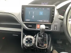 トヨタ ヴォクシー