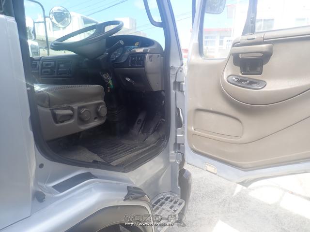 UDトラックス コンドル