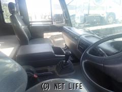 UDトラックス コンドル