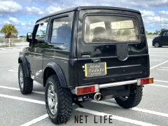 スズキ ジムニー