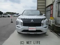 三菱 アウトランダー