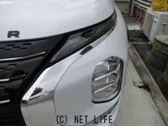 三菱 アウトランダー