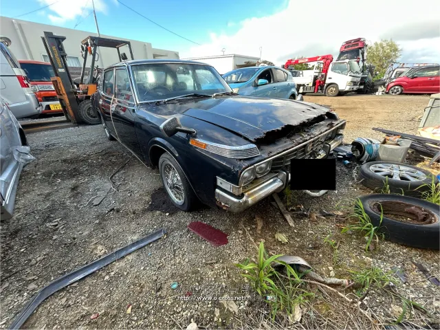 部品取車・クジラ クラウン 1台丸売り・9万円・株式会社 巧解体 