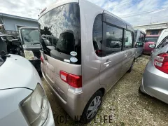 部品取車 タント