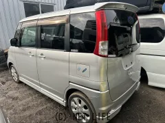 部品取車 パレットターボ