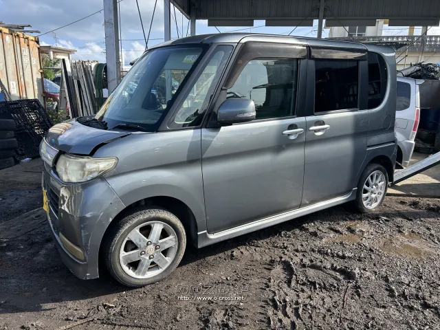 部品取車 タントカスタム