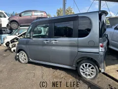 部品取車 タントカスタム