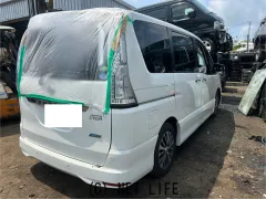 部品取車 セレナ