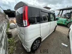 部品取車 パレット