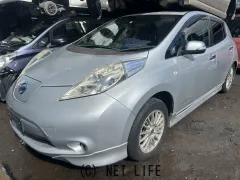 部品取車 リーフ