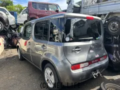 部品取車 キューブ