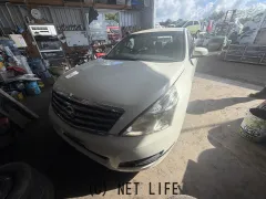 部品取車 ティアナ