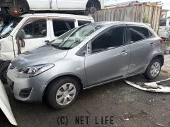 部品取車 デミオ