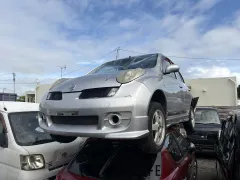 部品取車 マーチ