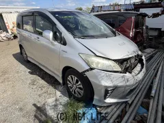 部品取車 フリード