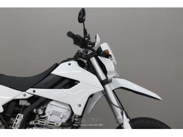 カワサキ D-トラッカー X 250・2008(H20)初度登録(届出)年・ホワイト