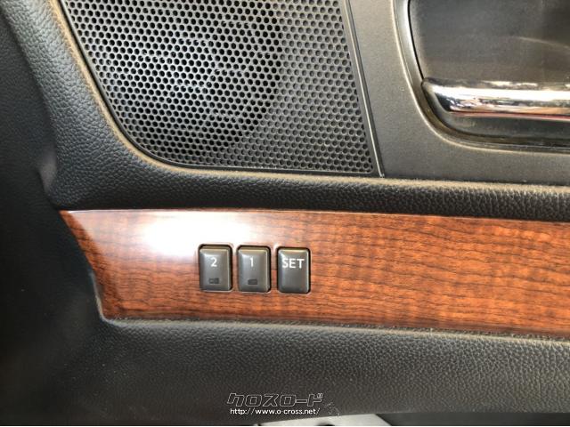 お好みに合わせたシートポジションを設定できます。 日産 スカイライン