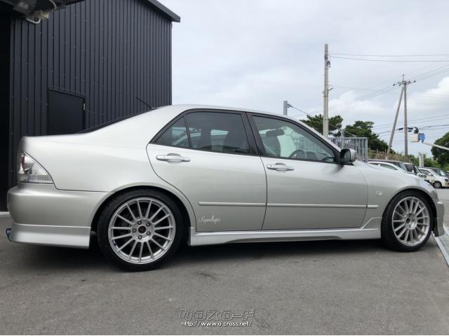 目立つ傷も少なく綺麗なボディです。 トヨタ アルテッツァ