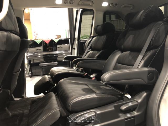 オットマン付き2列目シートの快適性がオデッセイの最大の魅力です。 ホンダ オデッセイ