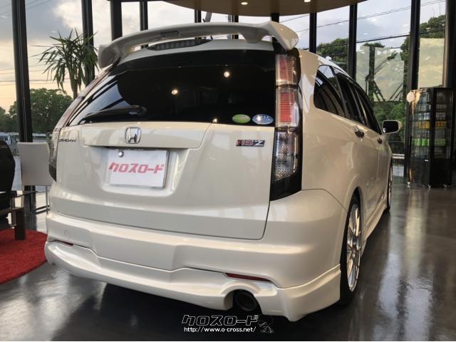 ほどよくツライチで18インチが存在感あります。 ホンダ ストリーム