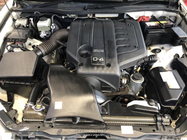 2.5リッターで200馬力25.5トルクあり、日常での加速は必要十分。NAながら0-100㎞8秒台の俊足は流石1JZです。それでいてカタログ燃費12.4㎞は優秀です。 トヨタ マークII