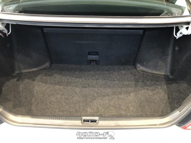 トランクスペースも十分確保されています。 トヨタ マークII