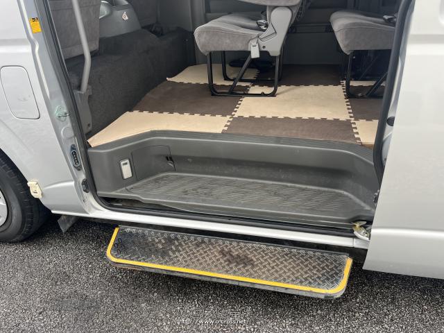 トヨタ ハイエース