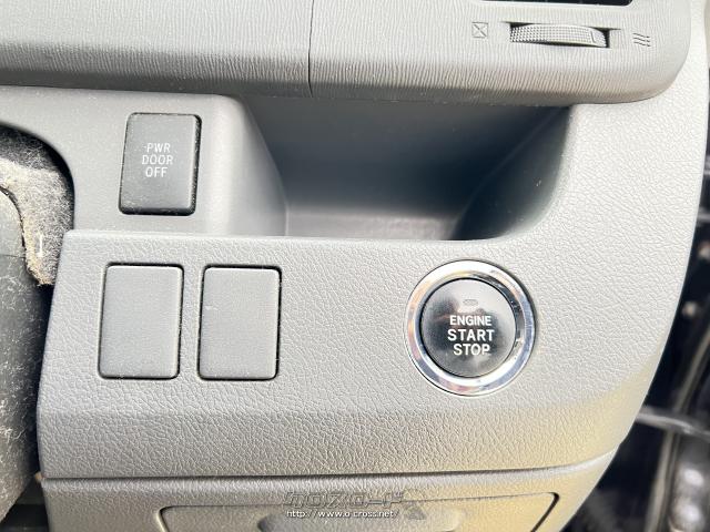 【注文販売】在庫に掲載していない車もご購入頂けます。車両情報(年式、走行距離、色など)をお伝え下さい。 トヨタ ヴォクシー