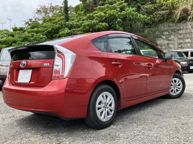 トヨタ プリウス