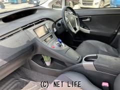 トヨタ プリウス